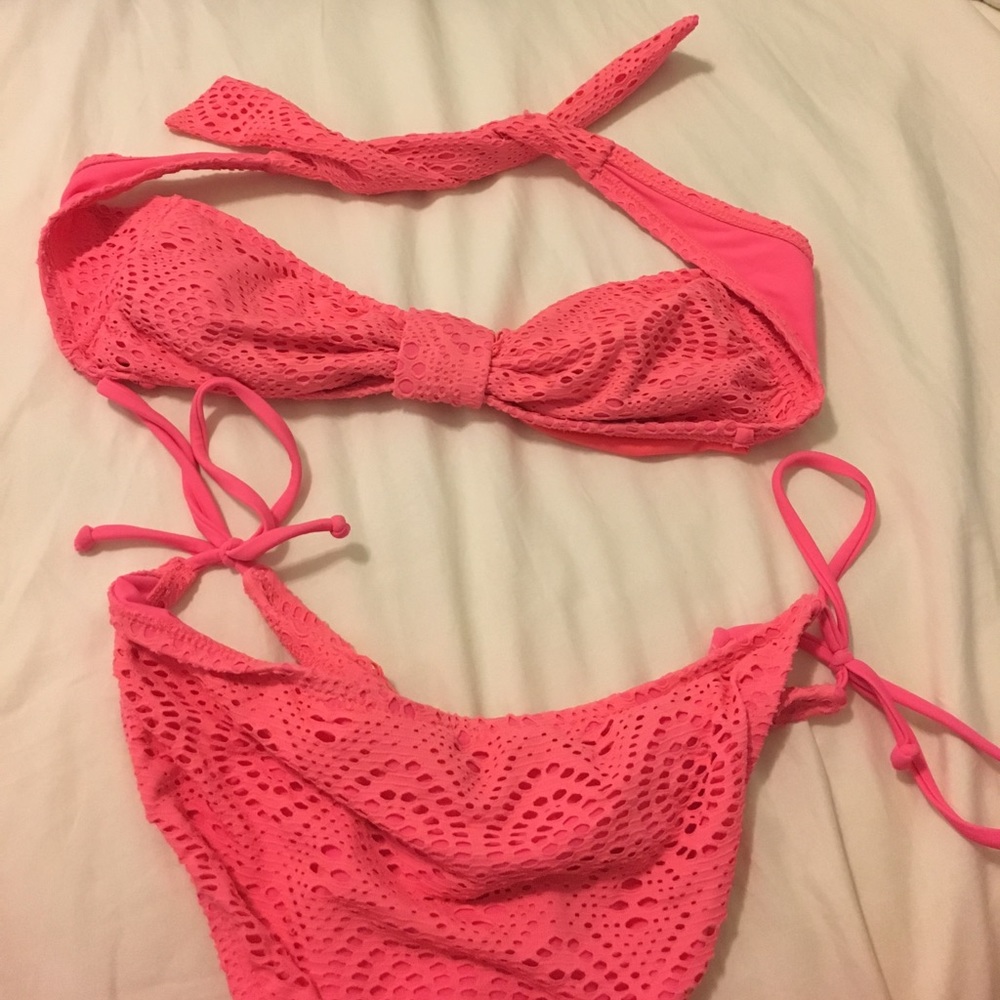 Knitted orange/pink bikini