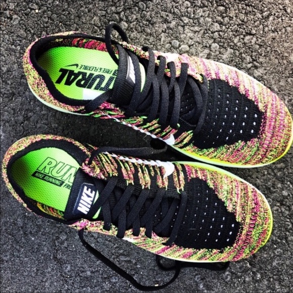 LAST PAIR! NEW 😍 NIKE WOMENS FLYKNIT FREE SZ 7.5 - Picture 2 of 8