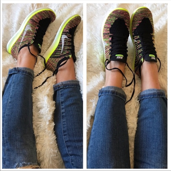 LAST PAIR! NEW 😍 NIKE WOMENS FLYKNIT FREE SZ 7.5 - Picture 5 of 8