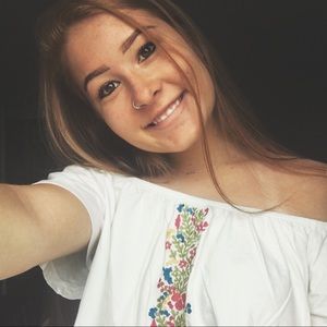 Meet your Posher, Natalie