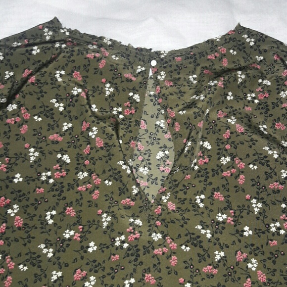 Abercrombie & Fitch size small blouse - Picture 4 of 4