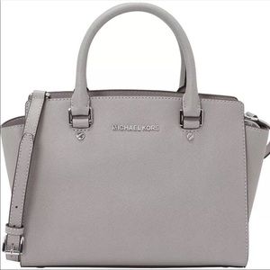 Black Friday Sale! - Michael Kors Selma Medium