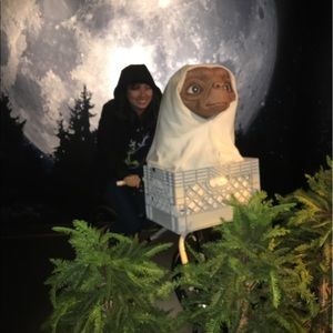 Meet your Posher, Nhan