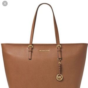 ISO Michael Kors large or XL jet set tote