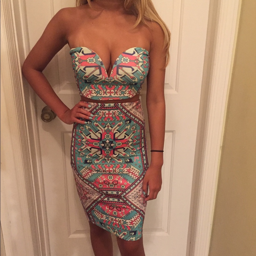 A3 DESIGN Patterned Set