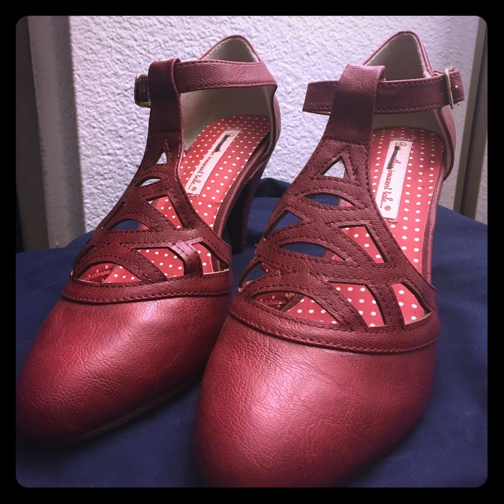 Burgundy Bait heels