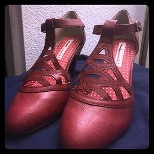 Burgundy Bait heels