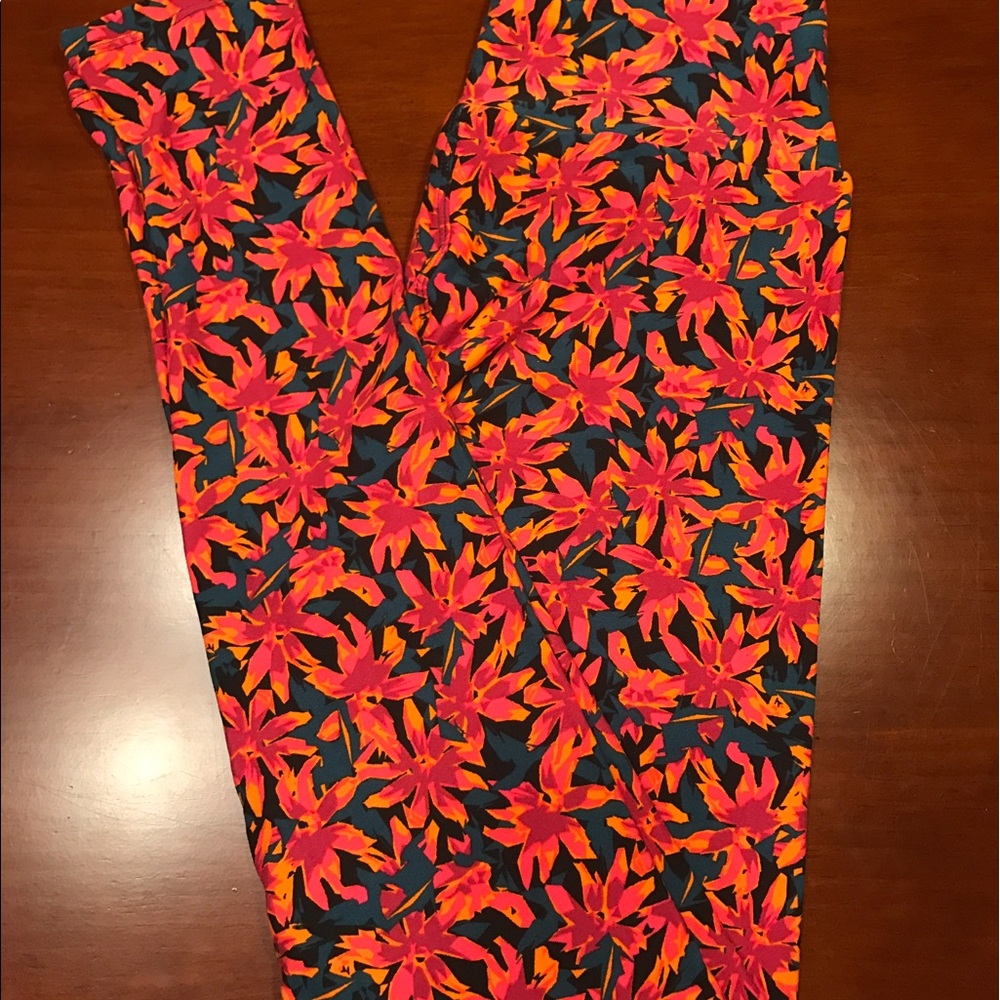 New LuLaRoe Leggings - OS - NWT