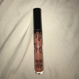 Kylie Cosmetics Dirty Peach Lipstick