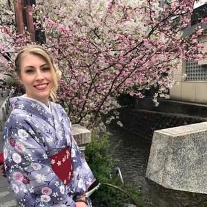 Meet your Posher, Brittany