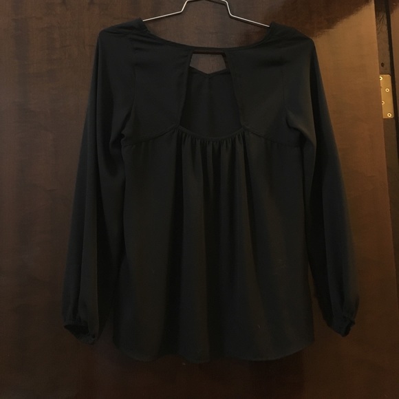 Top - Picture 4 of 4