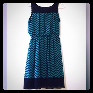 Black and green chevron print dress