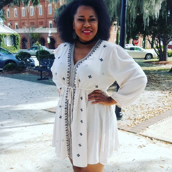 8/28 HP🎉 🚨REDUCED🚨 Beige & Black Boho Dress - Picture 3 of 4