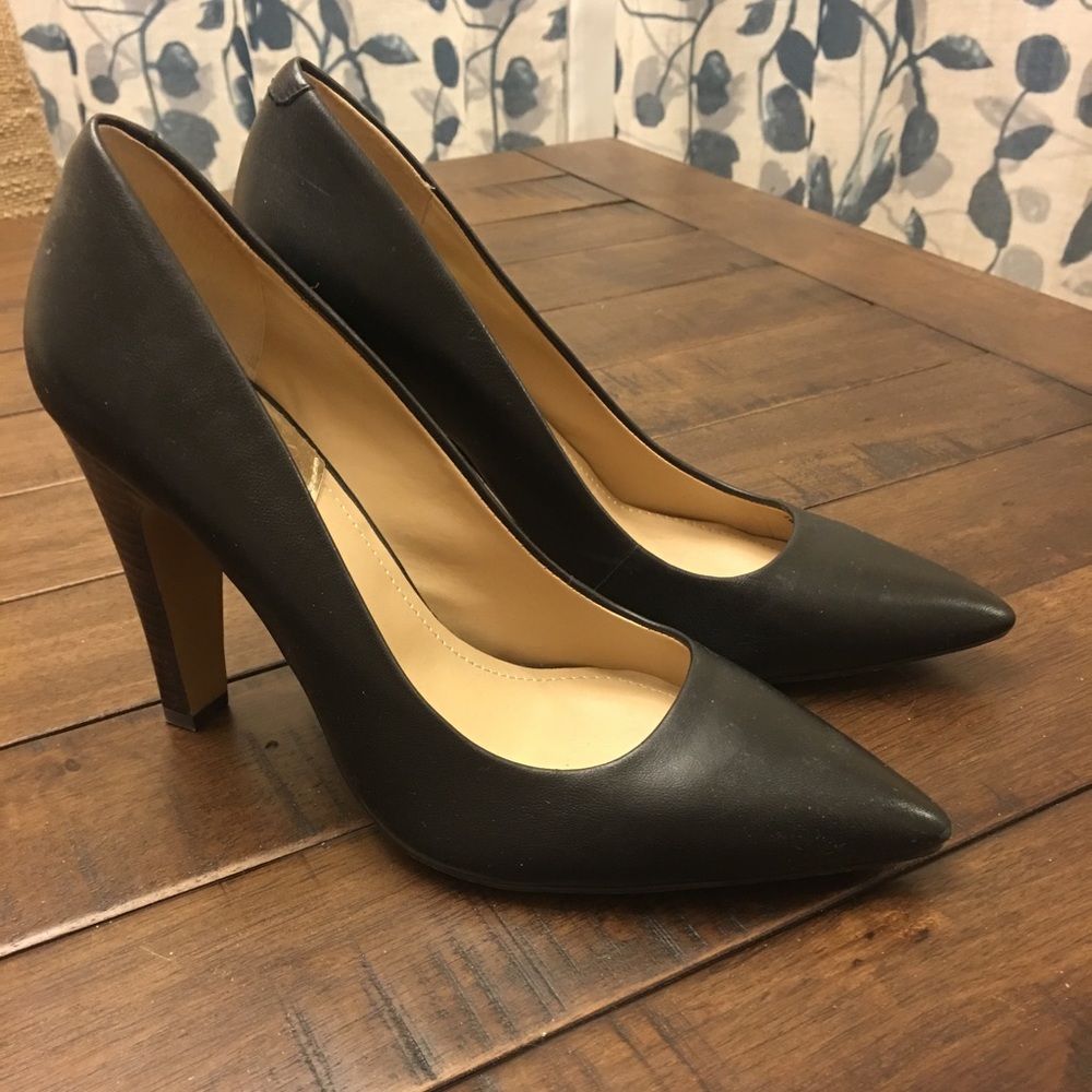 Black point heels