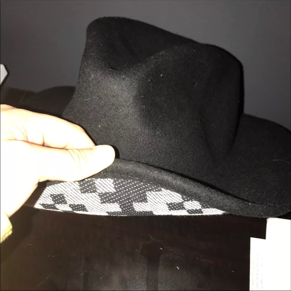 Black hat