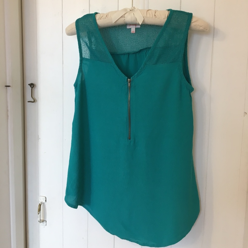 Pixley Turquoise top size small
