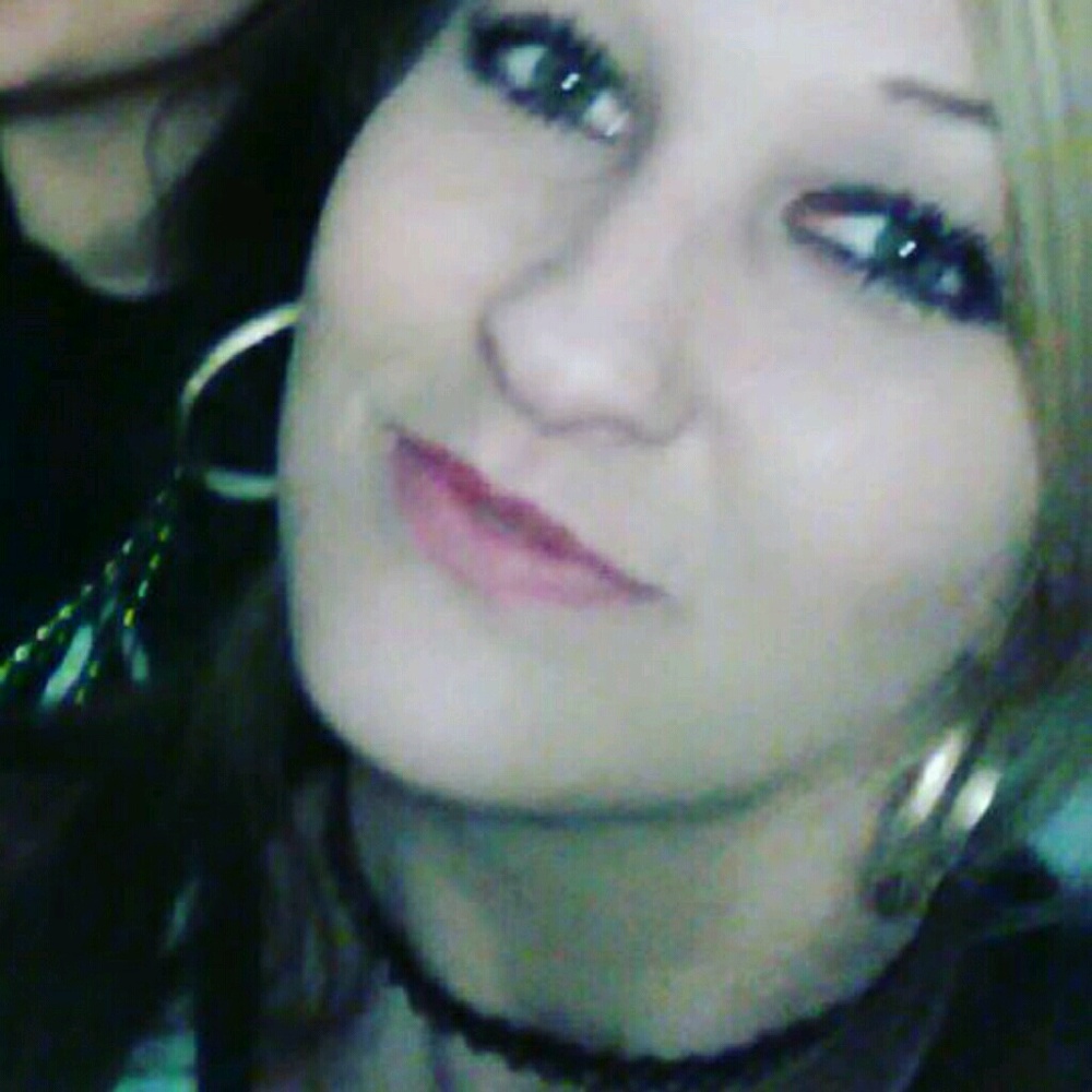 Meet your Posher, Alisa