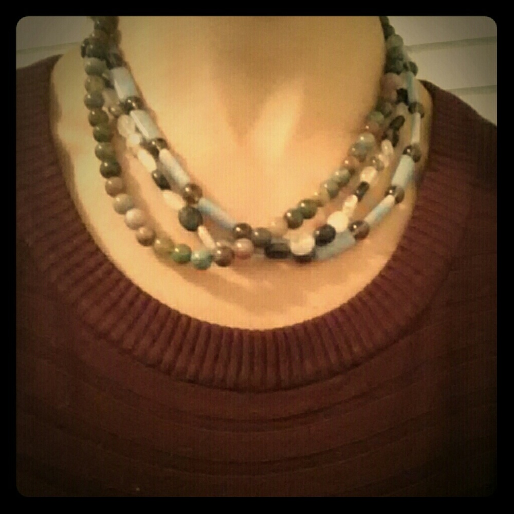 Gorgeous 3 strand glass bead necklace
