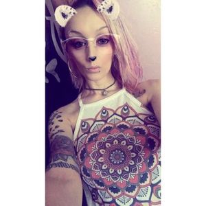 Meet your Posher, Felicia