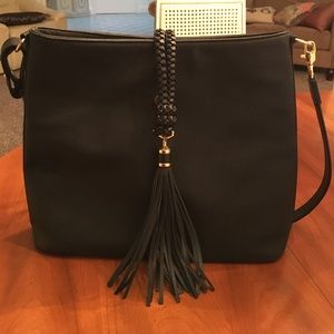 Hayes Tassel Hobo