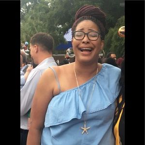 Meet your Posher, Candice
