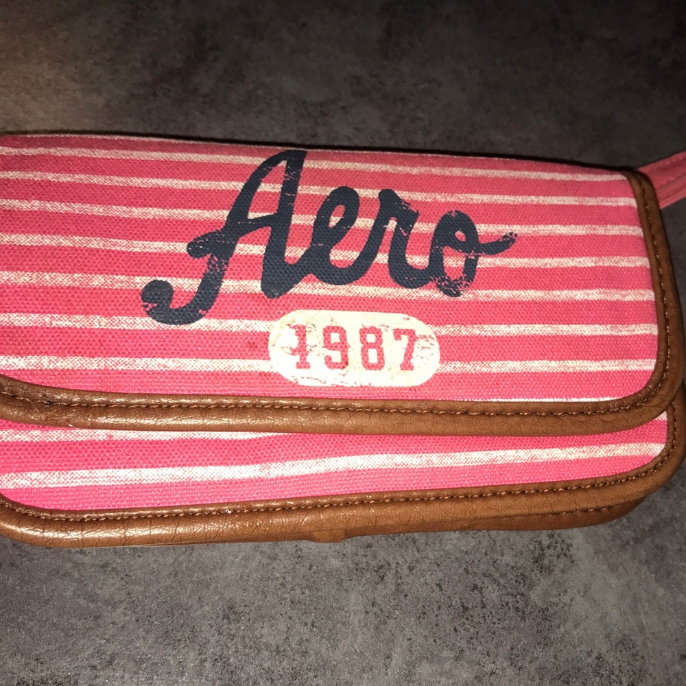 Pink and white striped Aeropostale wristlet/wallet