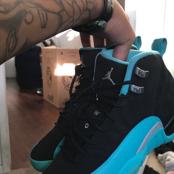 Jordan 12 "hyper jade" size 7 - Picture 3 of 3