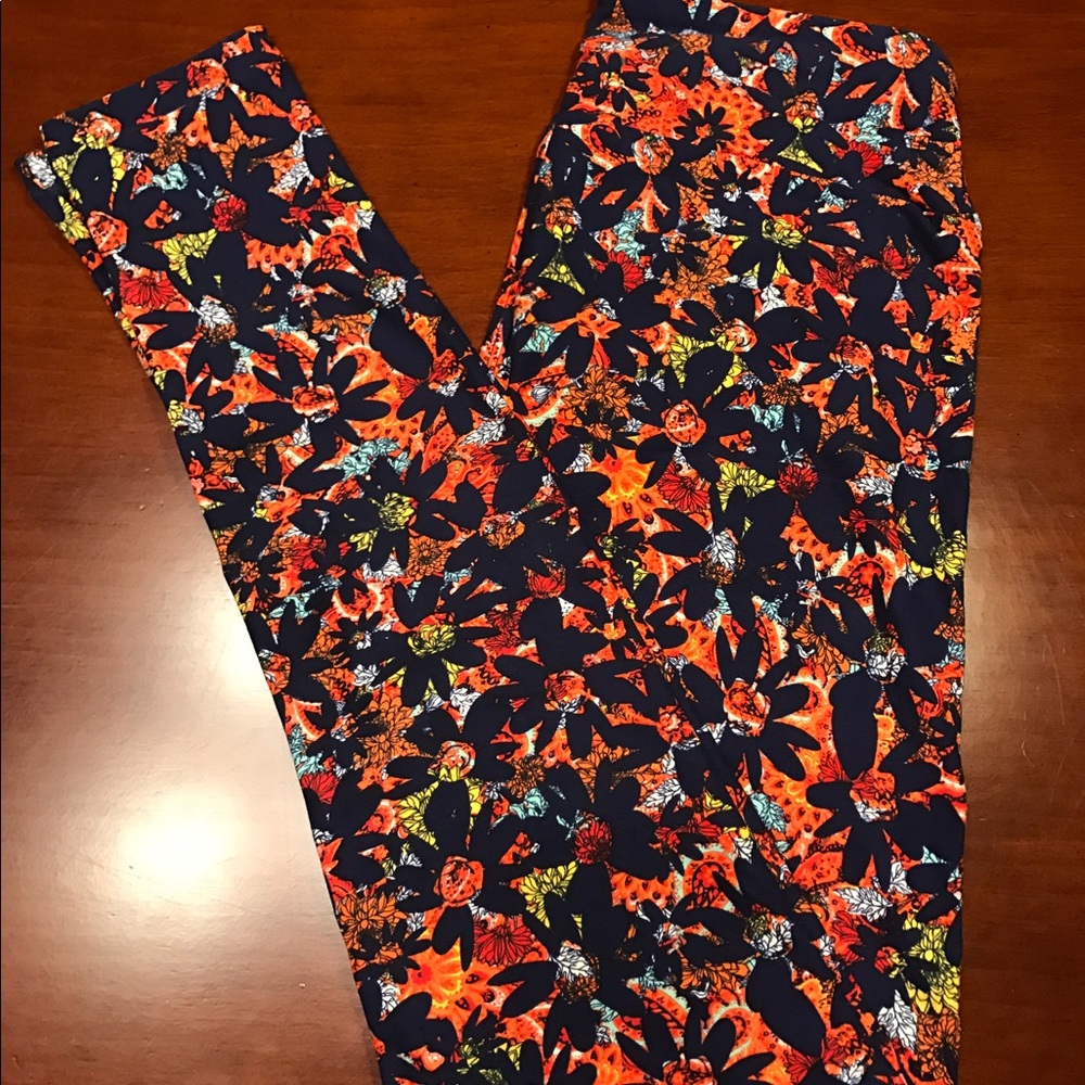 New LuLaRoe Leggings - OS - NWT