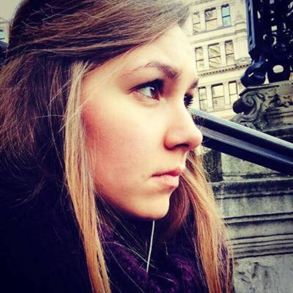 Meet your Posher, Lauren