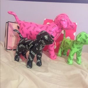 ✨ VS Pink Dogs ✨