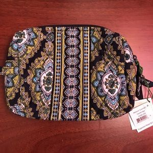 Medium Vera Bradley Cosmetic Bag - BRAND NEW W/TAG