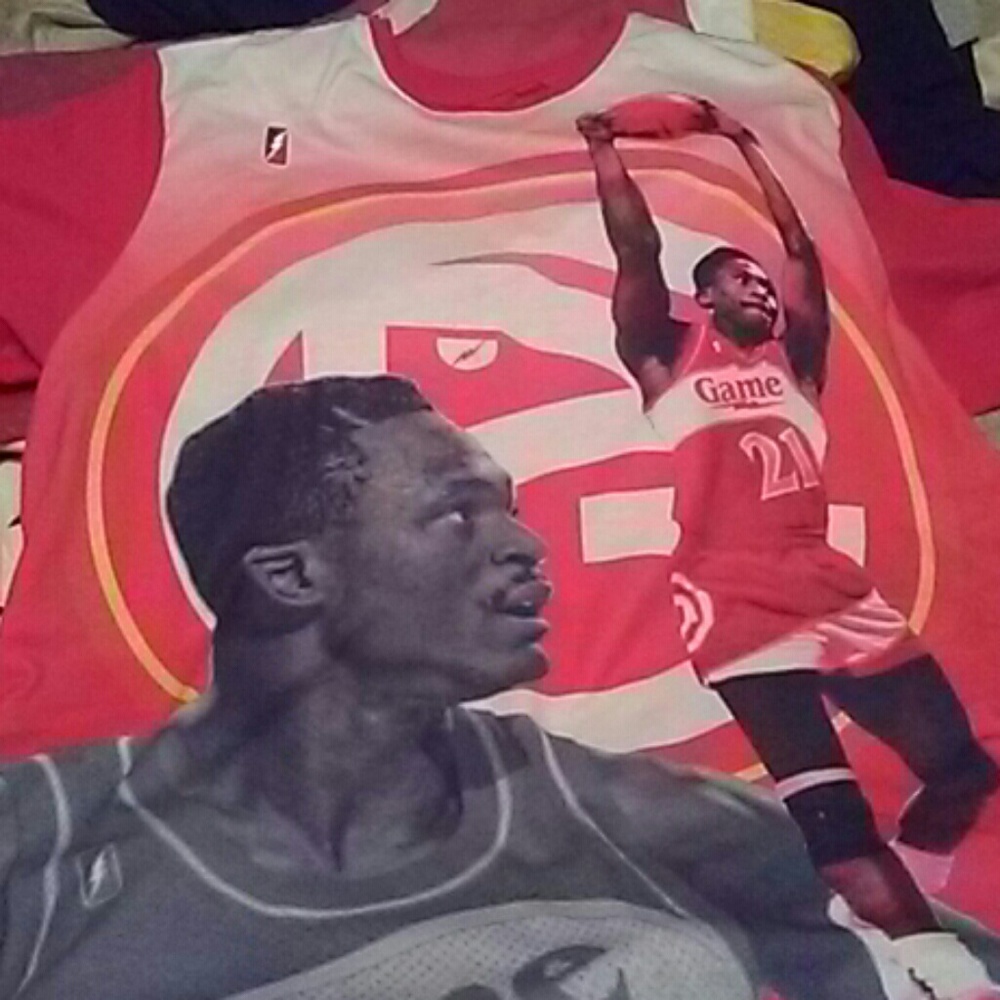 Post game thrwbk atl Dominique wilkins unit