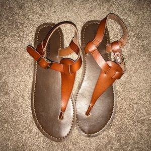 Orange(ish) tan thin style Sandals!