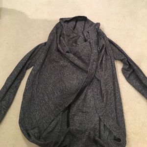 Grey ivivva Pullover