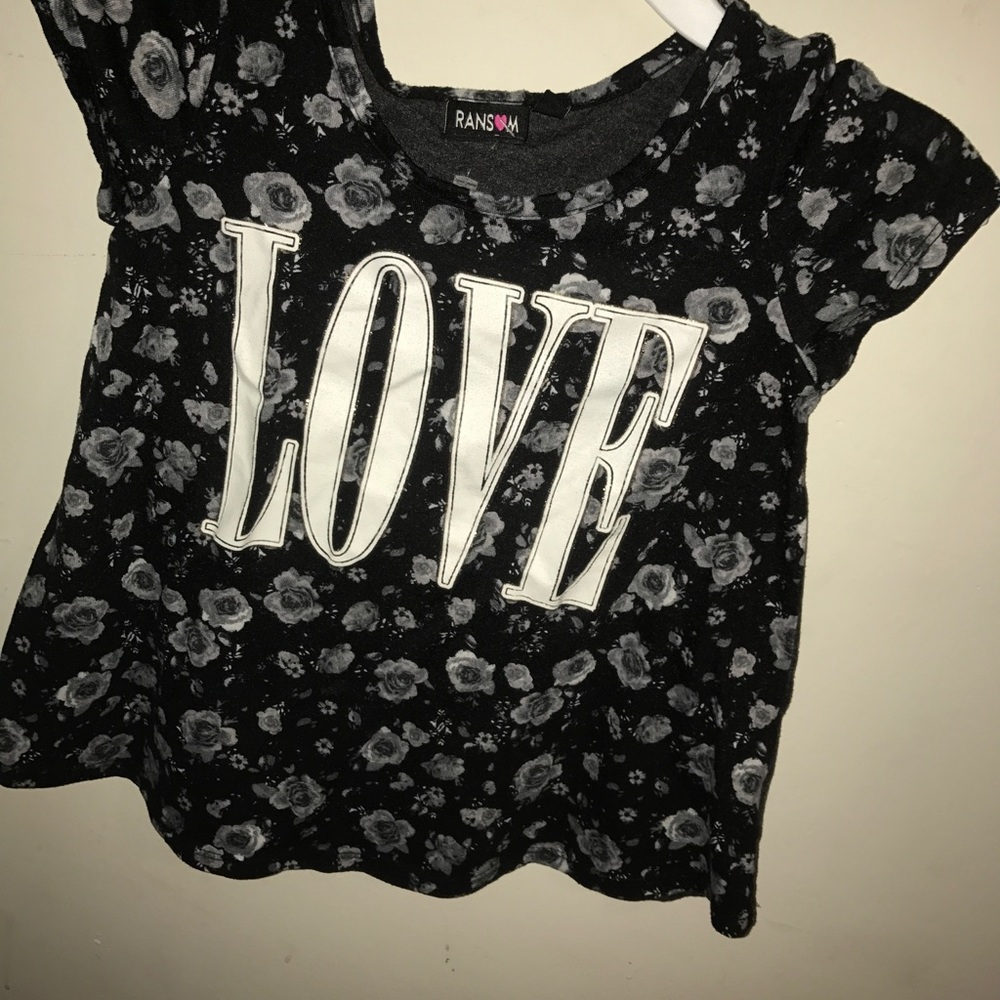 "Love" floral kids tee