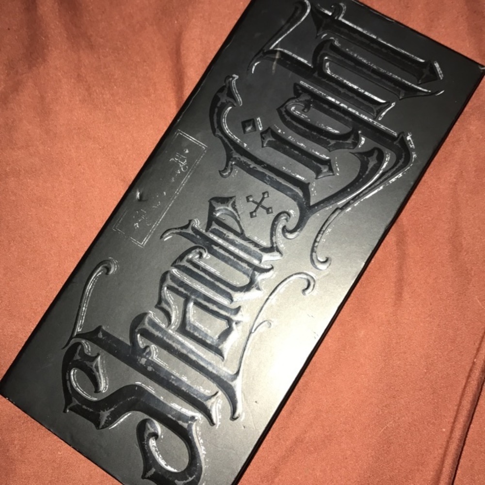 Kay von D shade light contour pallet