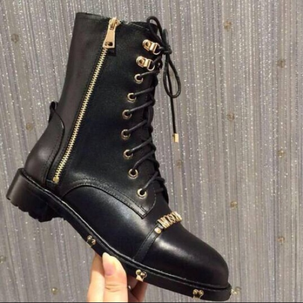 Combat boots