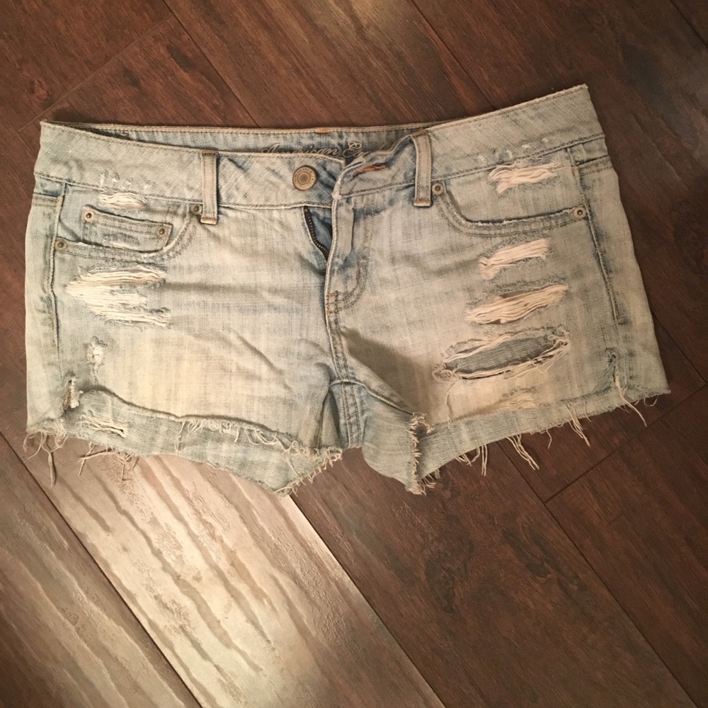 Distressed American eagle shorts