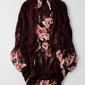 American Eagle Floral Cocoon Wrap