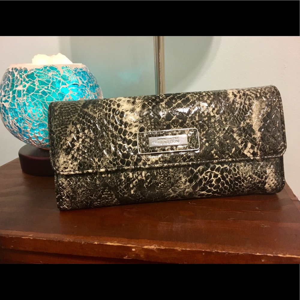 Kenneth Cole Snake Skin Wallet
