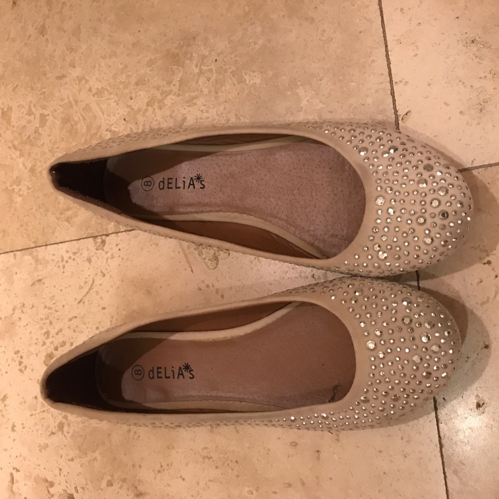 Delia's sparkly nude flats