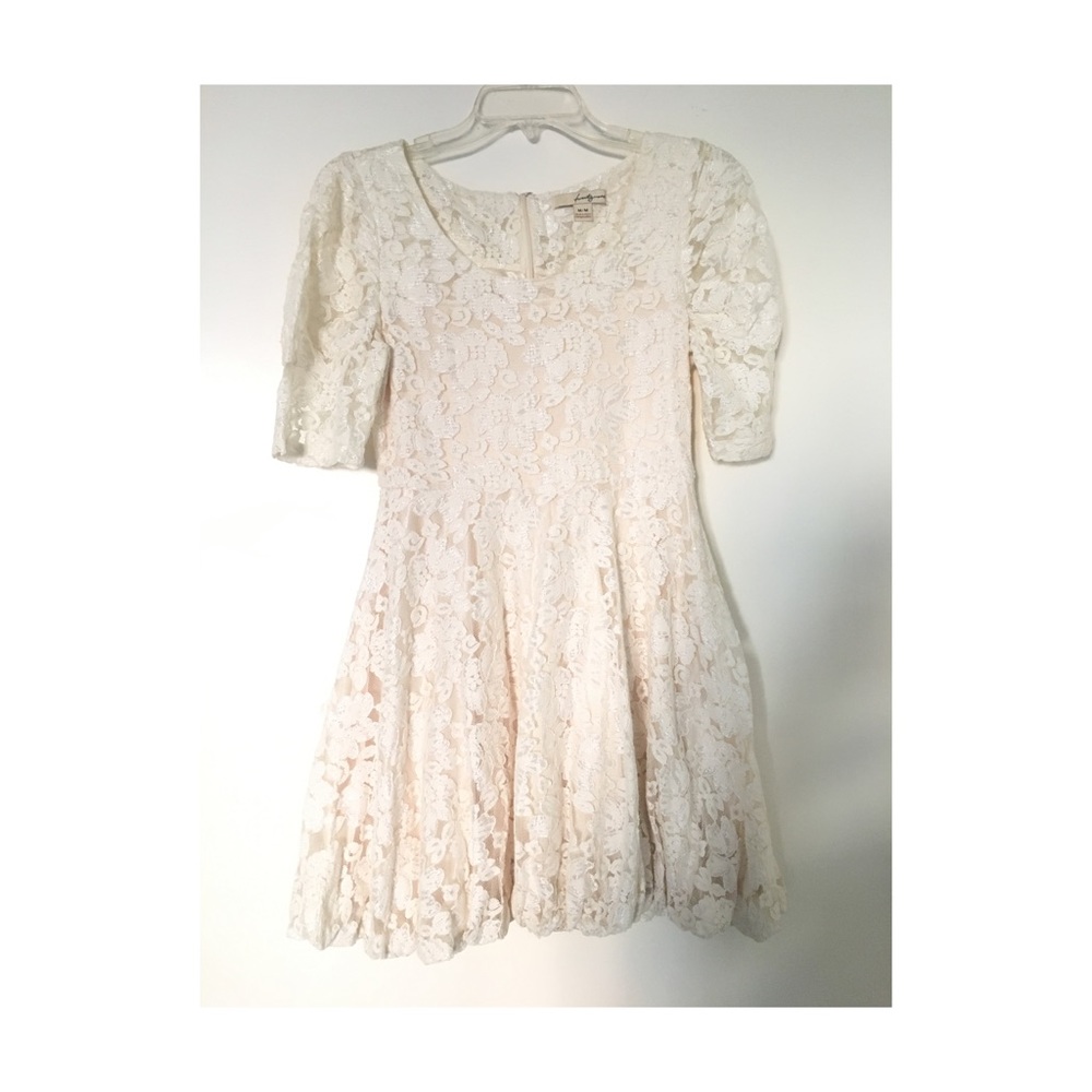 Lace dress