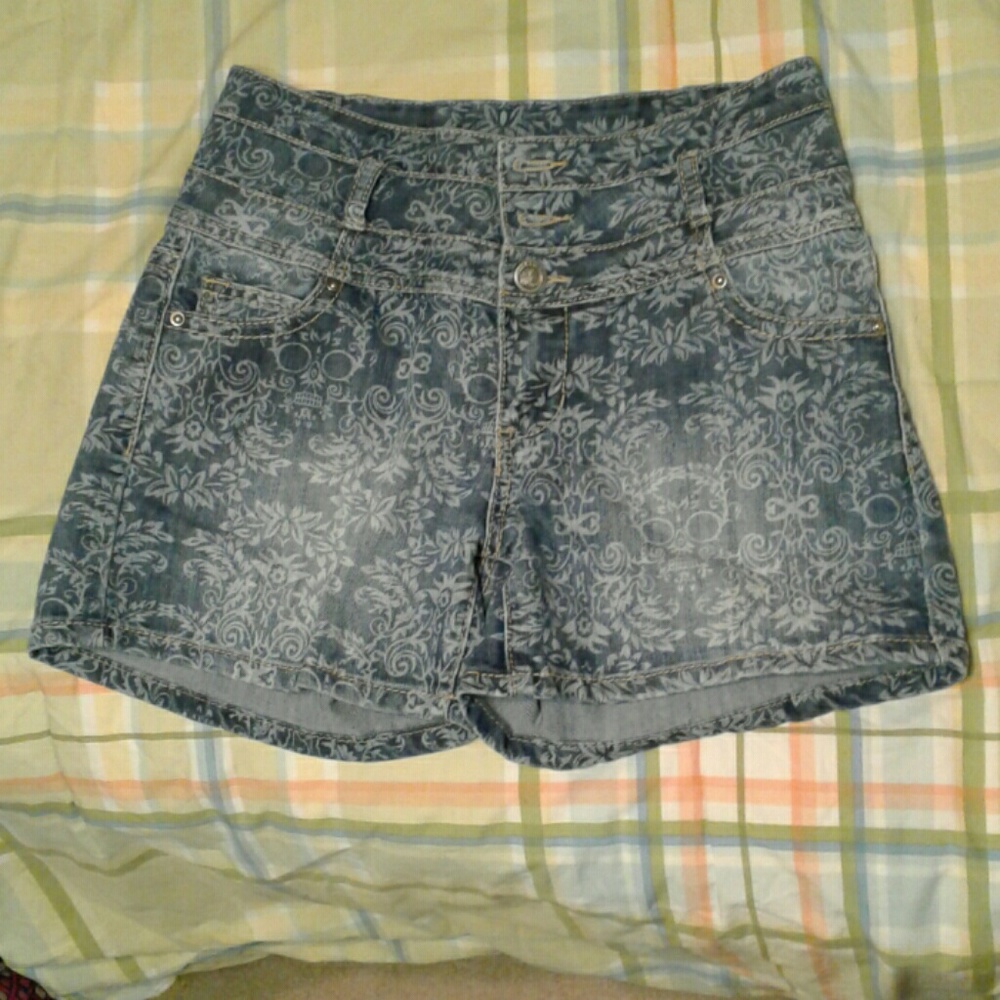 Cute, Patterned, High-Waisted Jean Shorts