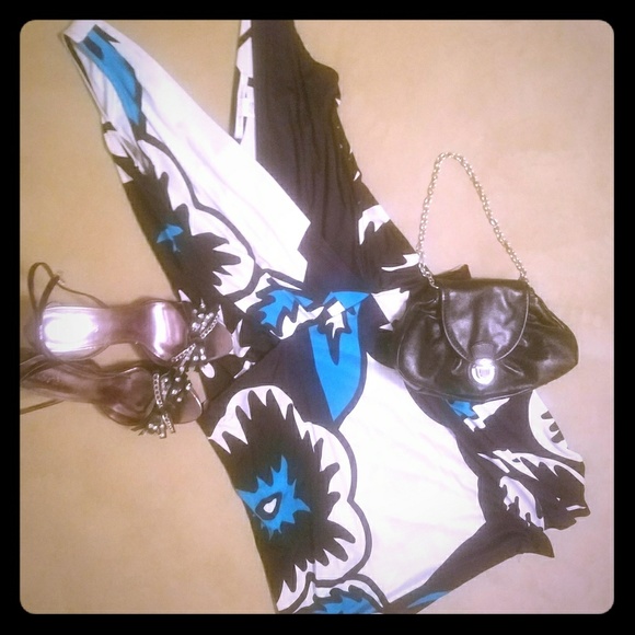 Diane Von Furstenberg Dresses & Skirts - DVF - Hot dress!!!!