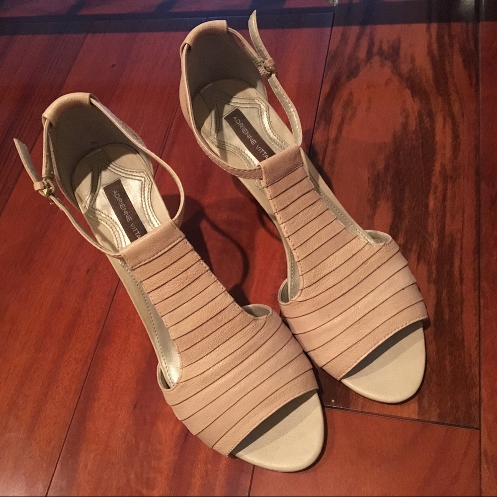 Light tan Adrienne Vittadini heels
