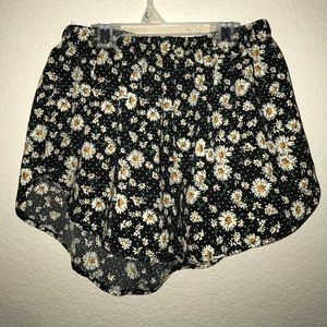 Black loose shorts w/ Sunflowers