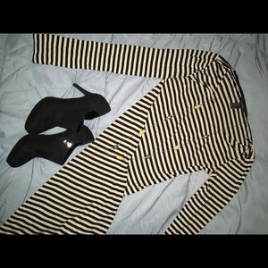 Sleek stripped sleeved dress