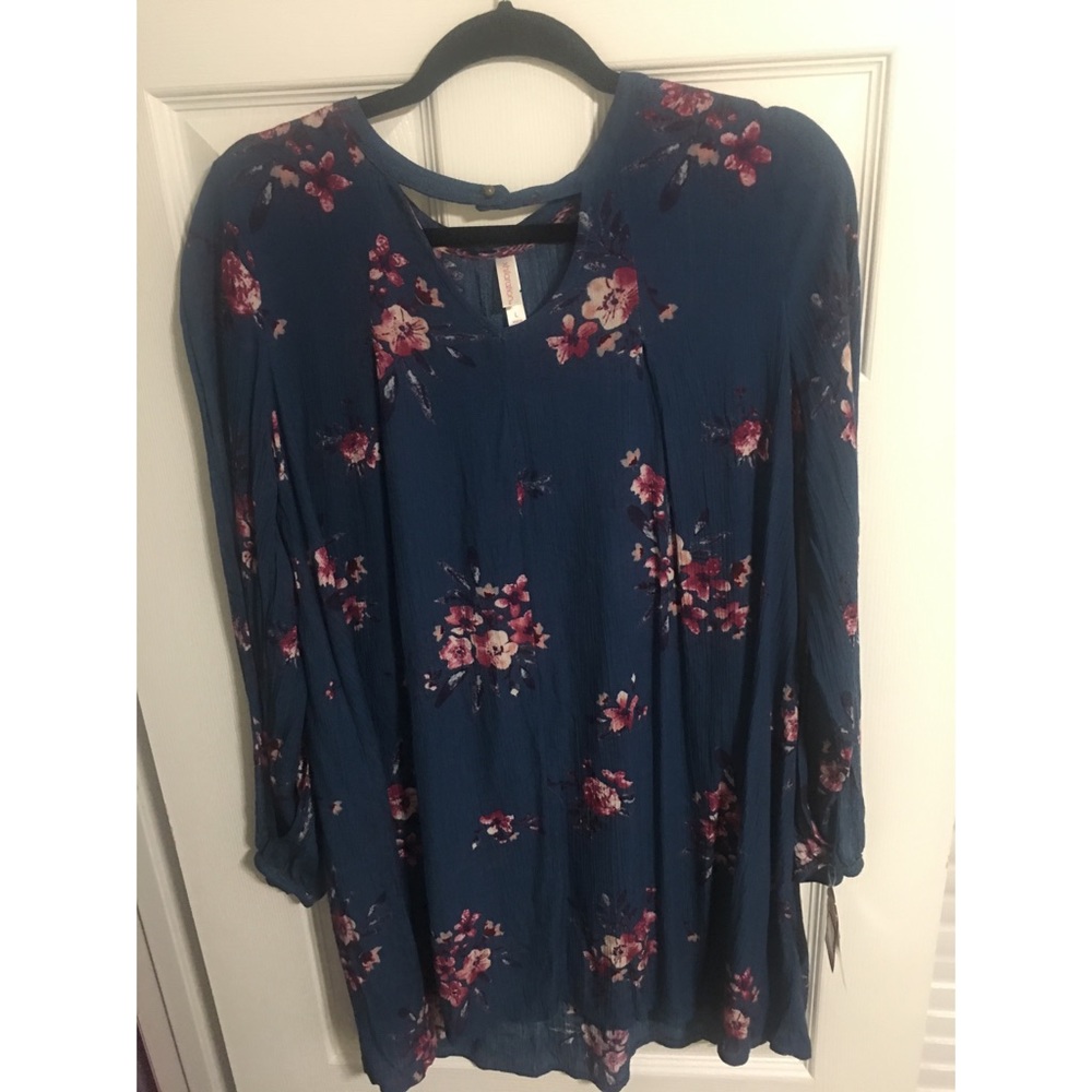 NWT keyhole dress