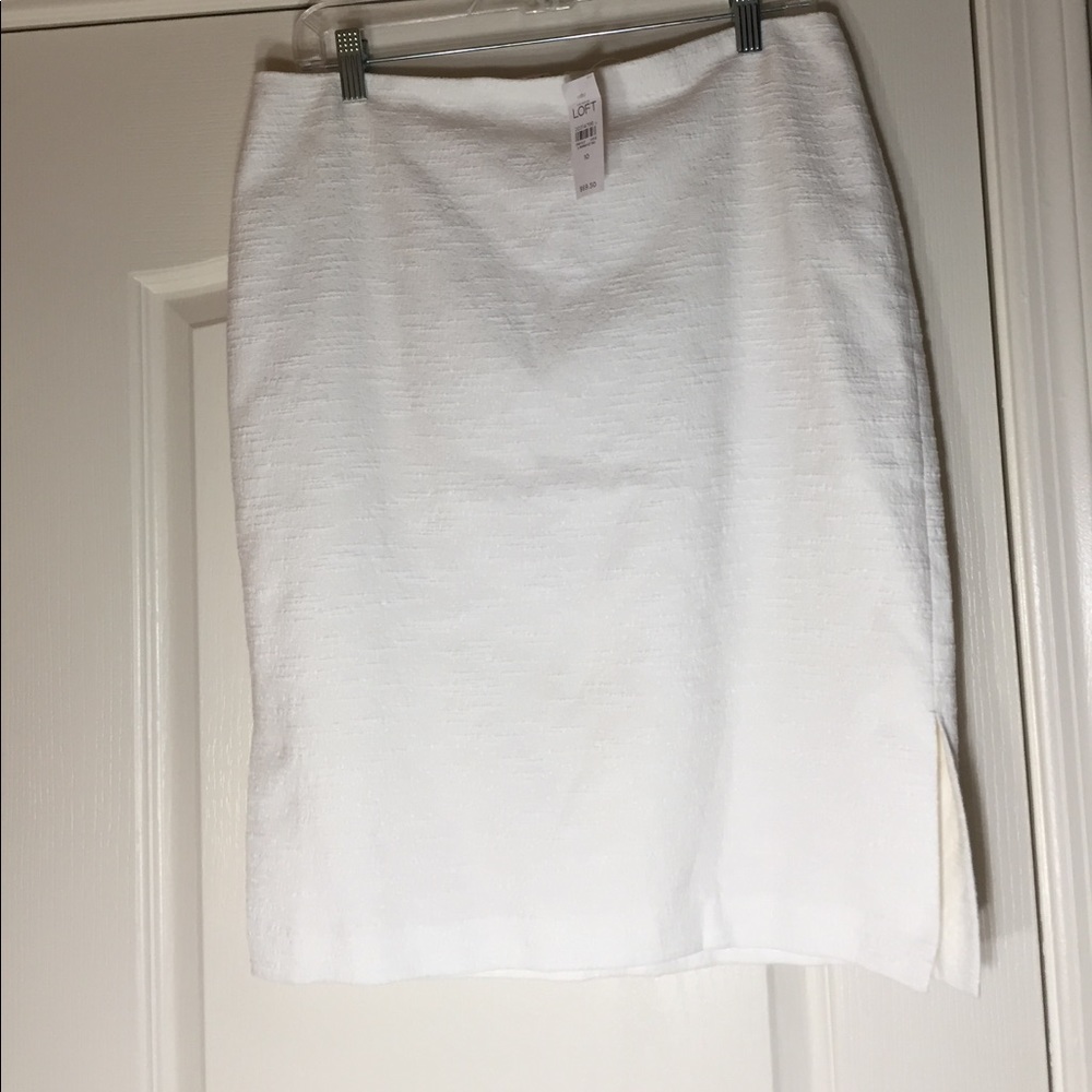 Loft Pencil Skirt textured in White