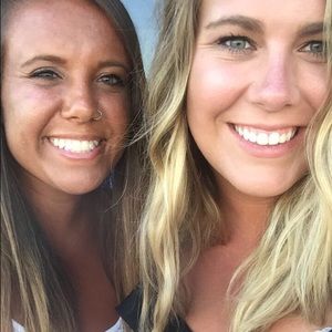 Meet your Posher, Caitlin